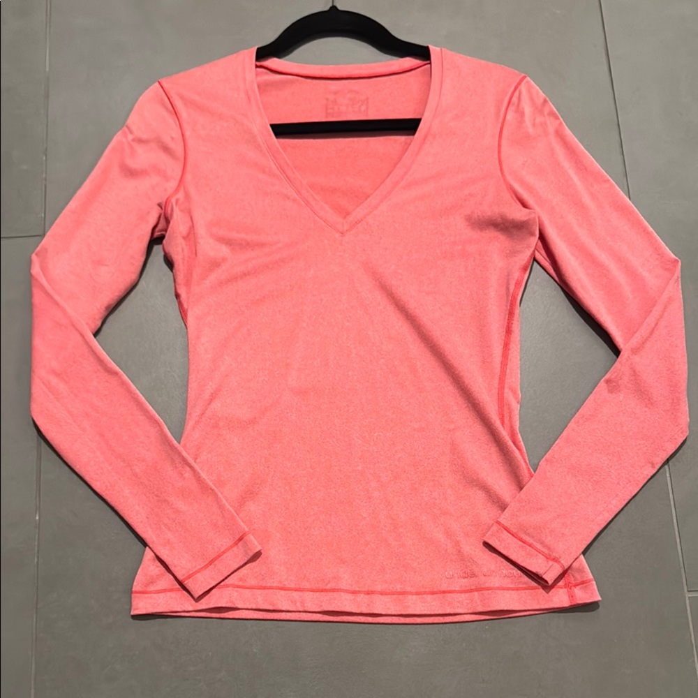 Women's Pink V-Neck long sleeve Under Armour - Small